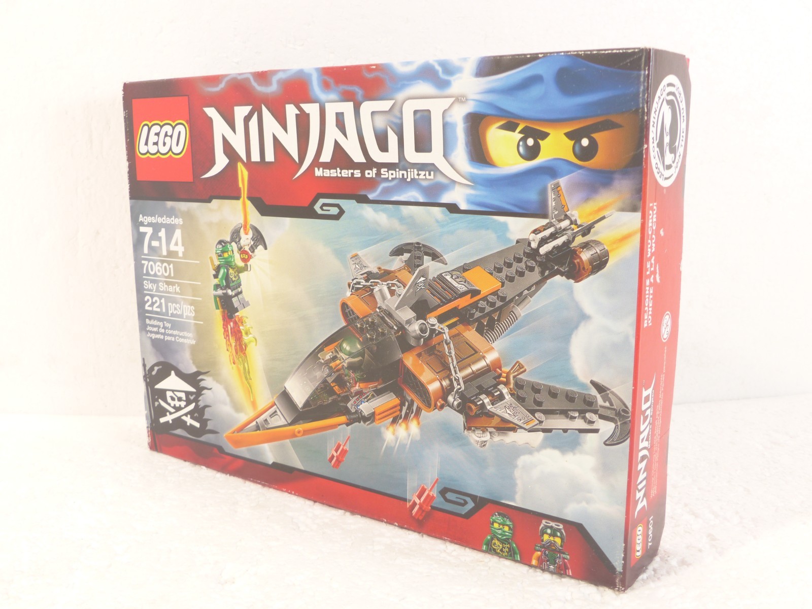 LEGO Ninjago Masters of Spinjitzu: Sky Shark 70601 Building Set 221pcs. NEW HTF LEGO Ninjago Masters of Spinjitzu: Sky Shark 70601 Building Set 221pcs. NEW HTF