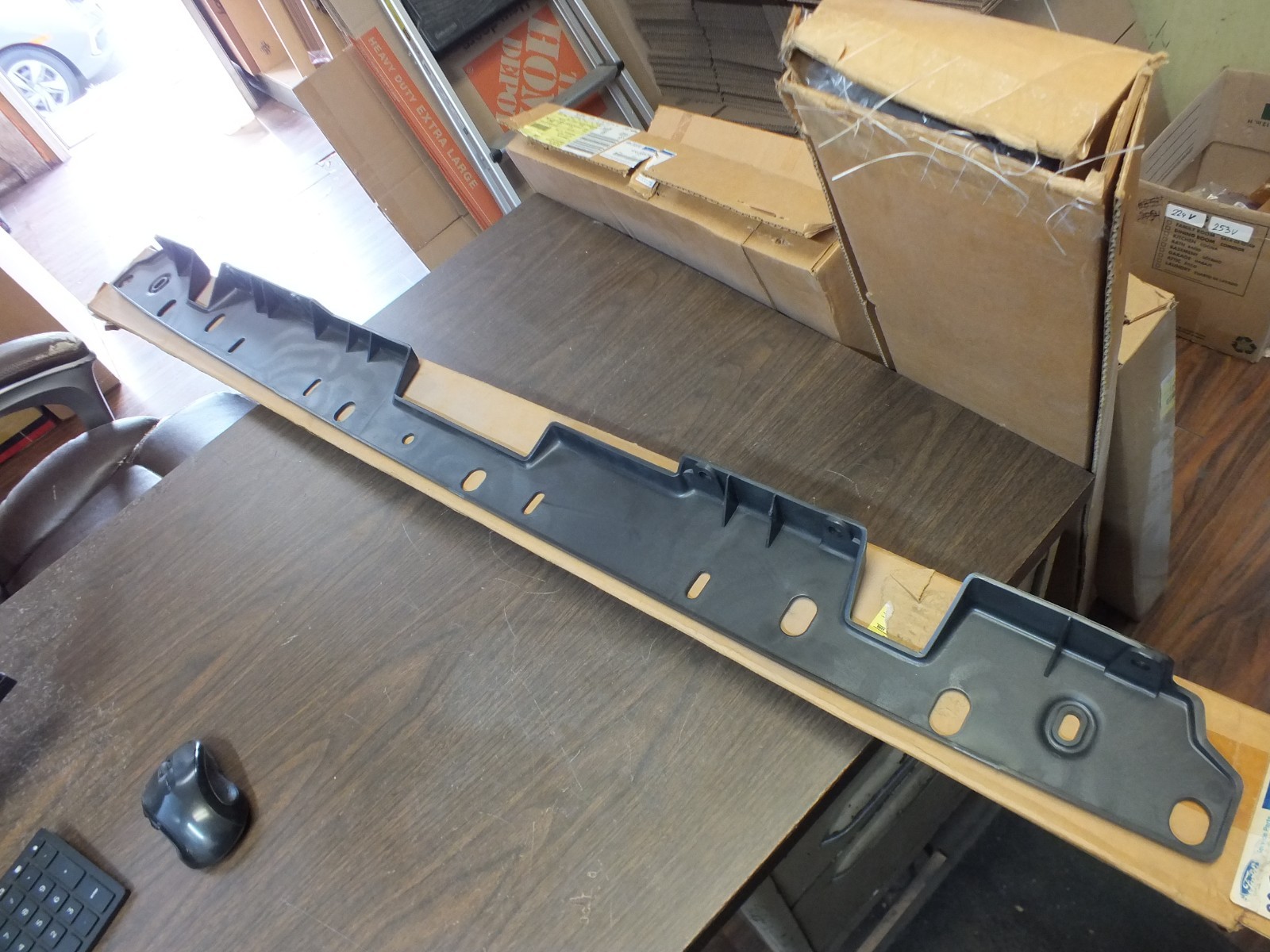 NEW OEM 89-93 FORD RANGER 91-94 EXPLORER FRONT AIR DEFLECTOR F4TZ-8327-A #395