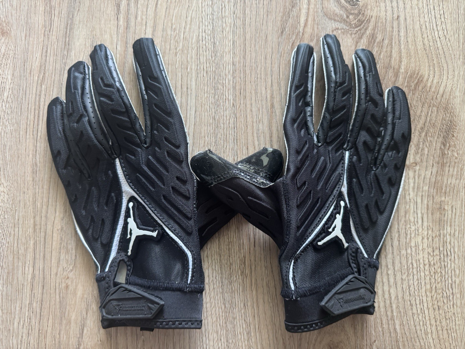 Nike Air Jordan Superbad 6.0 NFL Team Issued Football Gloves XL Black Promo Nike Air Jordan Superbad 6.0 NFL Team Issued Football Gloves XL Black Promo