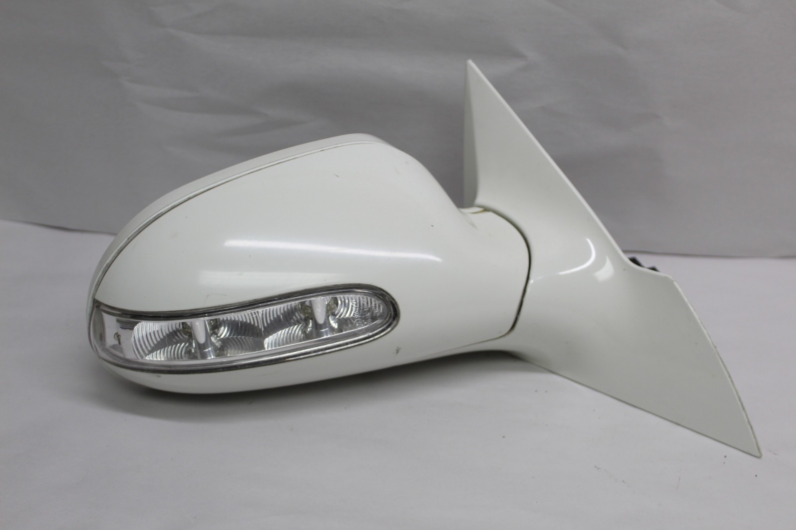 2003 - 2009 Mercedes CLK320 CLK350 W209 Side View Mirror RH Passenger side OEM