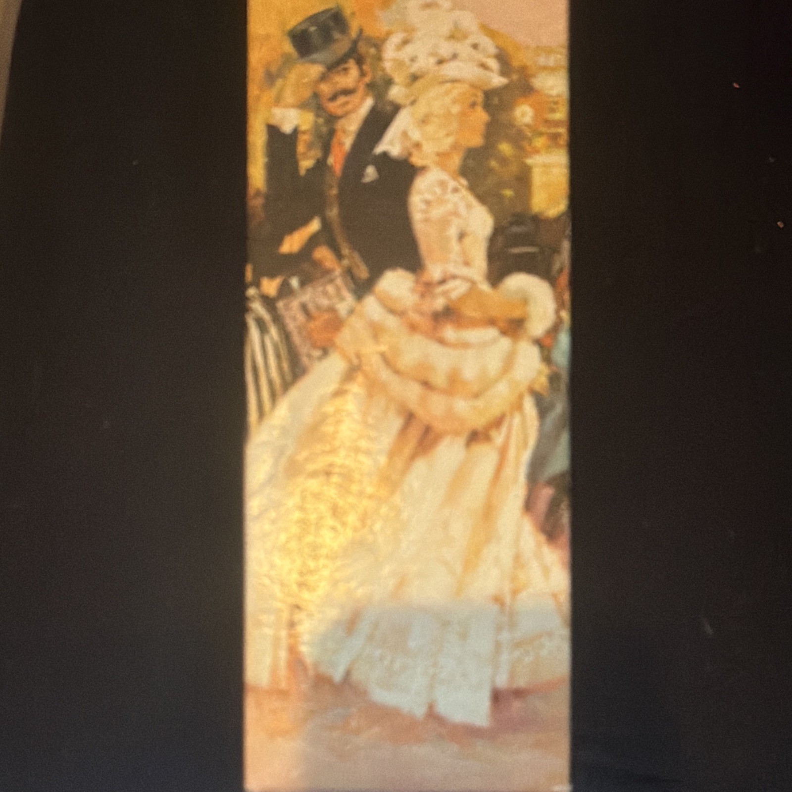 Vintage1970s Avon Victorian Lady Charisma Bath Oil Milk Glass empty bottle 