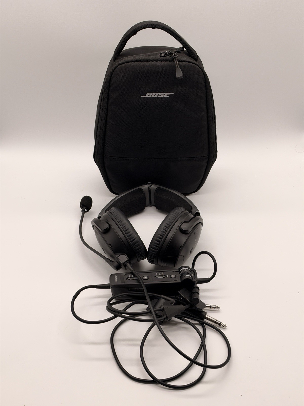 Bose A30 Aviation Headset With Bluetooth Dual GA Plug Lightly Used With Case Bose A30 Aviation Headset With Bluetooth Dual GA Plug Lightly Used With Case