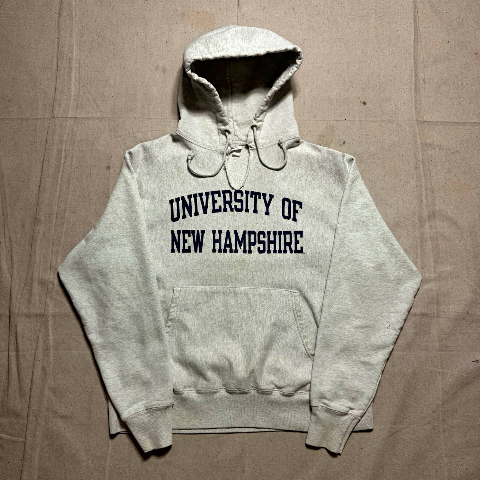 SICK VINTAGE 90s UNIVERSITY OF NEW HAMPSHIRE CHAMPION REVERSE WEAVE HOODIE (L)