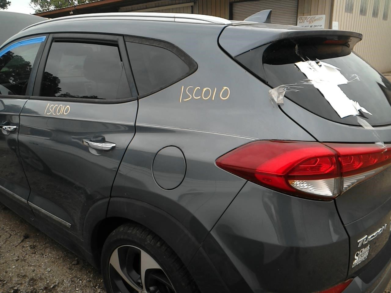 Driver Quarter Panel Manual Liftgate Fits 16-18 TUCSON 104971927