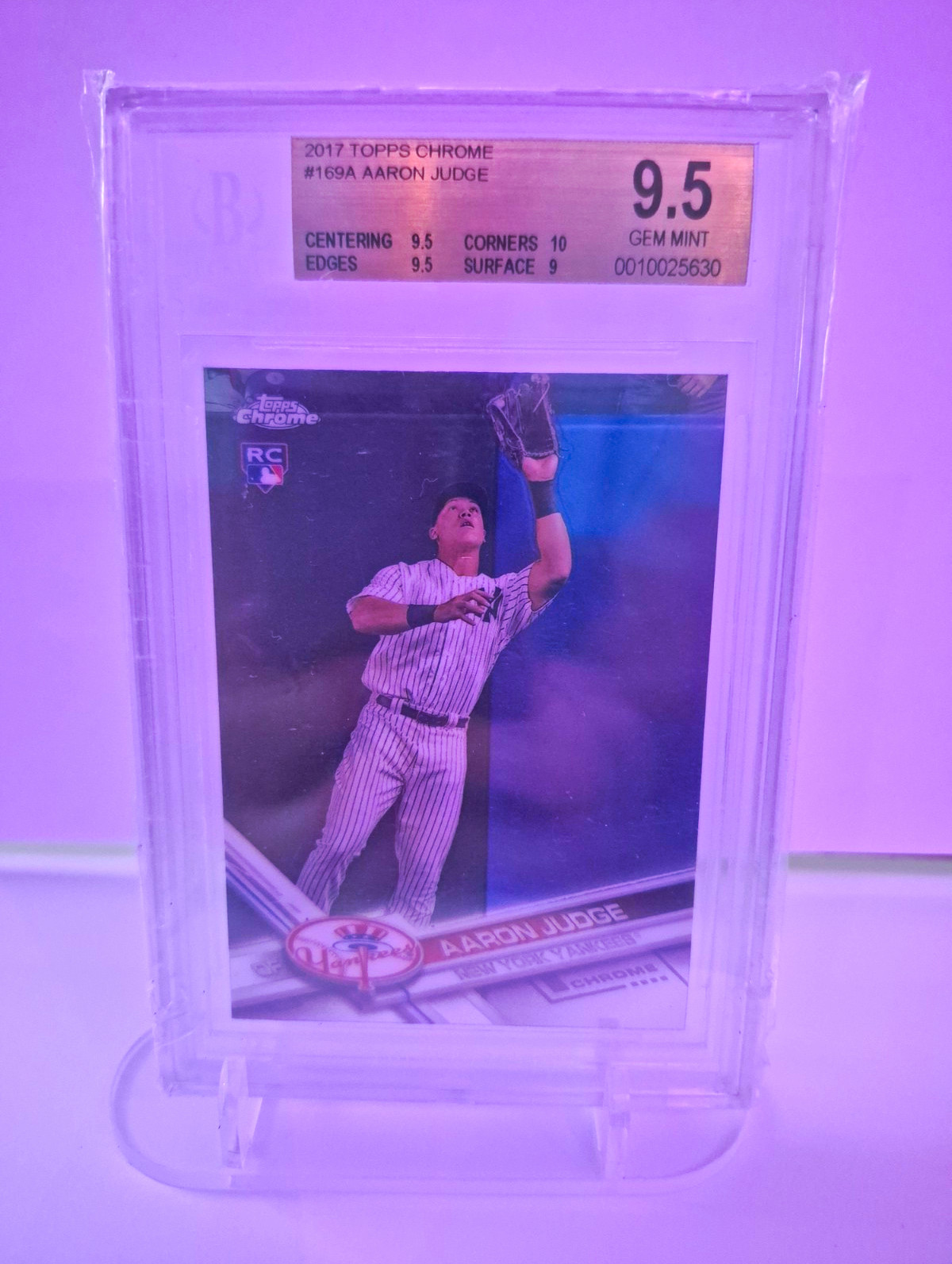 Topps 2017 Chrome Aaron Judge RC #169A New York Yankees Baseball Card