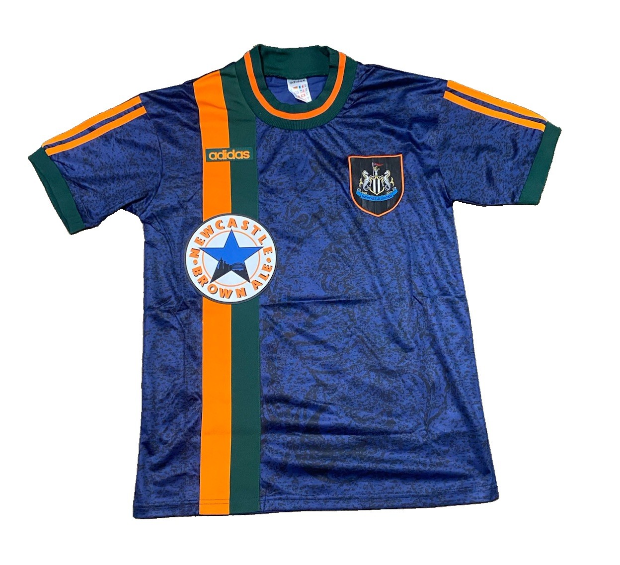 Newcastle United | Men’s Medium Retro Jersey Newcastle United | Men’s Medium Retro Jersey