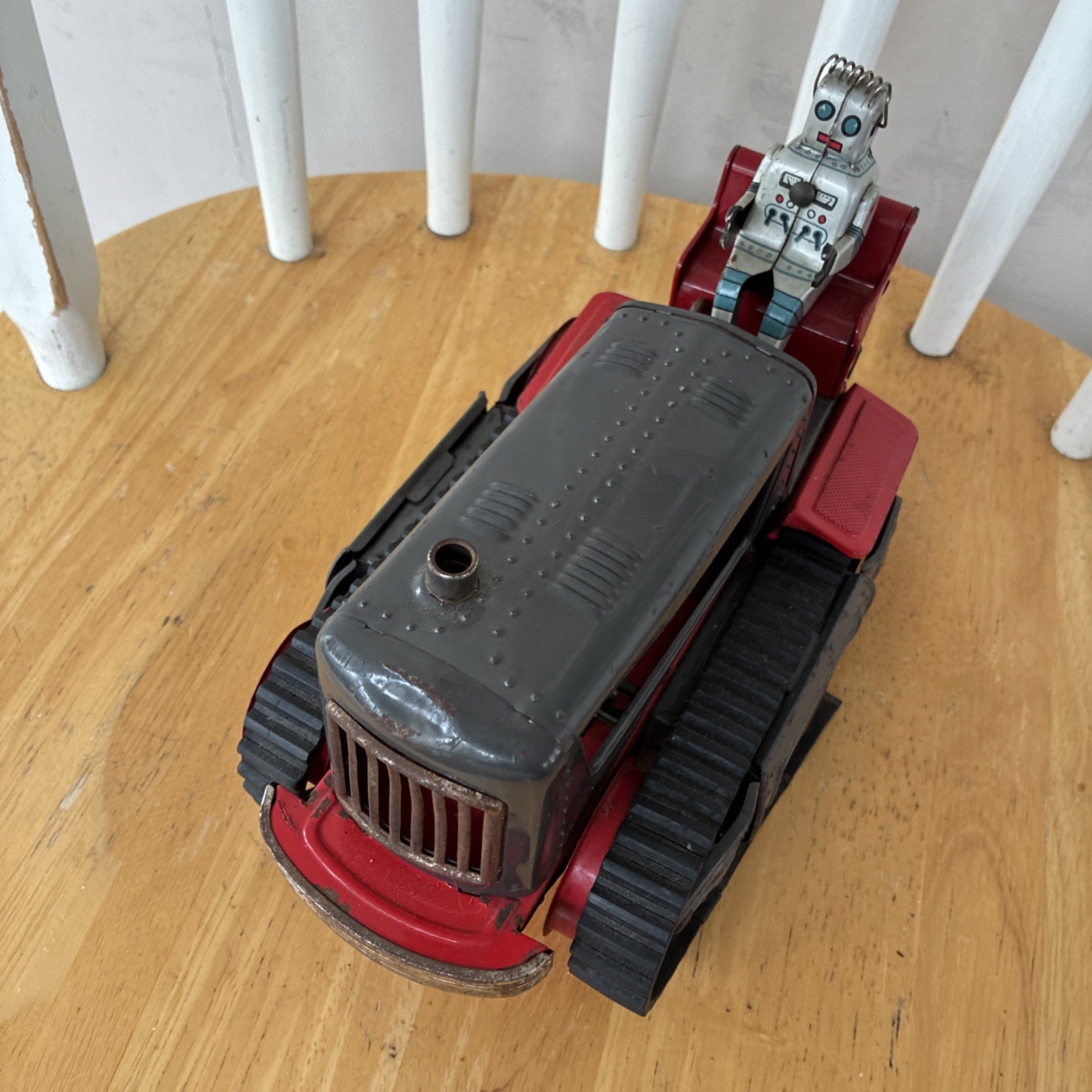 VINTAGE RARE 1950’s NOMURA JAPAN #1200 PISTON ROBOT TRACTOR VINTAGE RARE 1950’s NOMURA JAPAN #1200 PISTON ROBOT TRACTOR