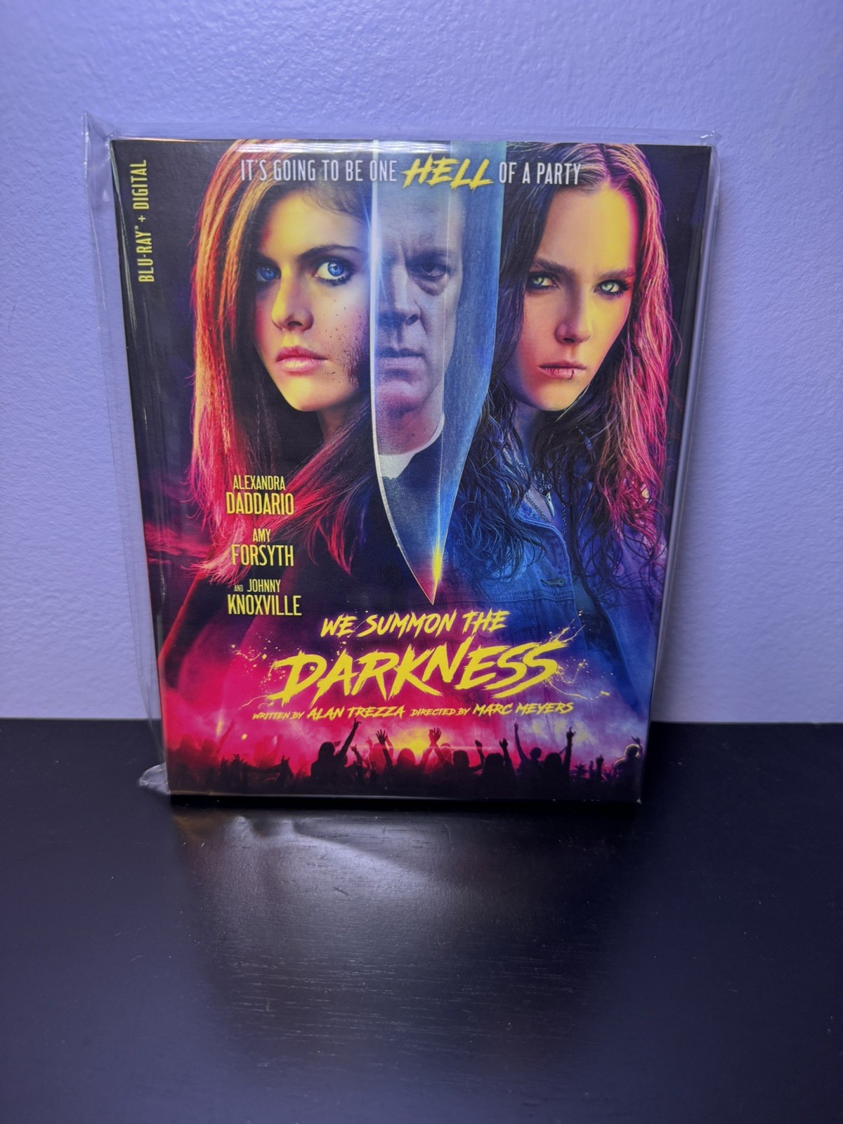 We Summon the Darkness (Blu-ray 2019) Johnny Knoxville w/ Slipcover RARE We Summon the Darkness (Blu-ray 2019) Johnny Knoxville w/ Slipcover RARE