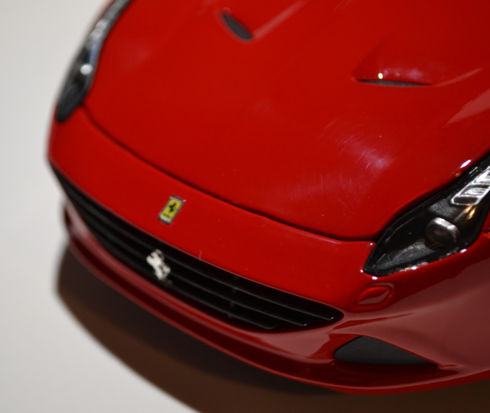 Highly Detailed 1/18 Maisto Ferrari California T open top HTF Red Not BBR