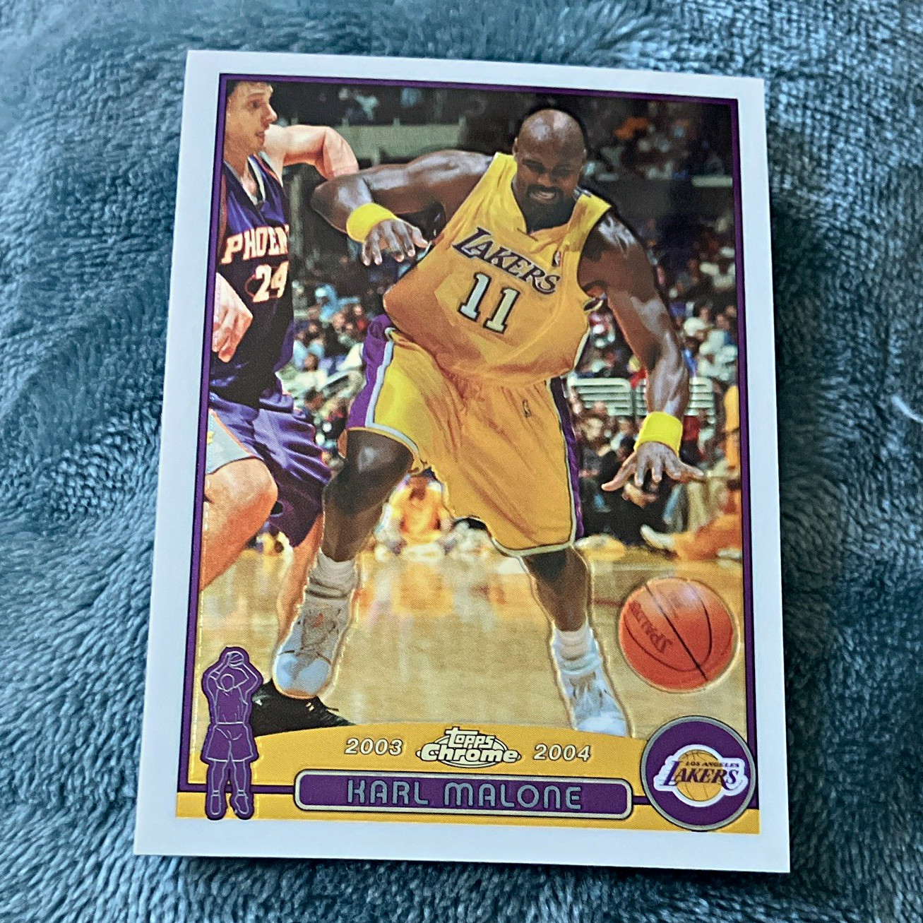 Topps 2003-04 Topps Chrome Karl Malone Los Angeles Lakers #32 Refractor Topps 2003-04 Topps Chrome Karl Malone Los Angeles Lakers #32 Refractor
