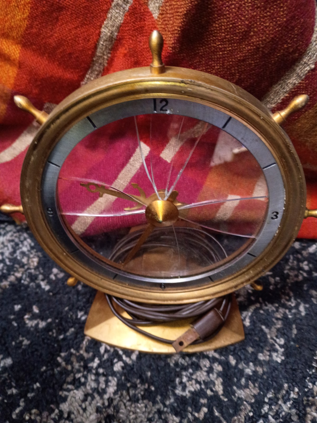 Vintage RARE Jefferson Golden Helm Mystery Clock AS IS Glass broken Vintage RARE Jefferson Golden Helm Mystery Clock AS IS Glass broken