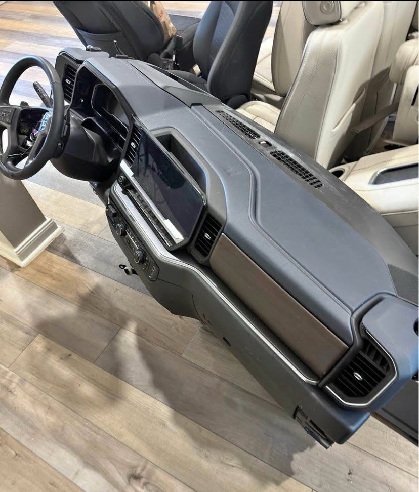 2023 2024 2025 Chevrolet Silverado High country Dashboard
