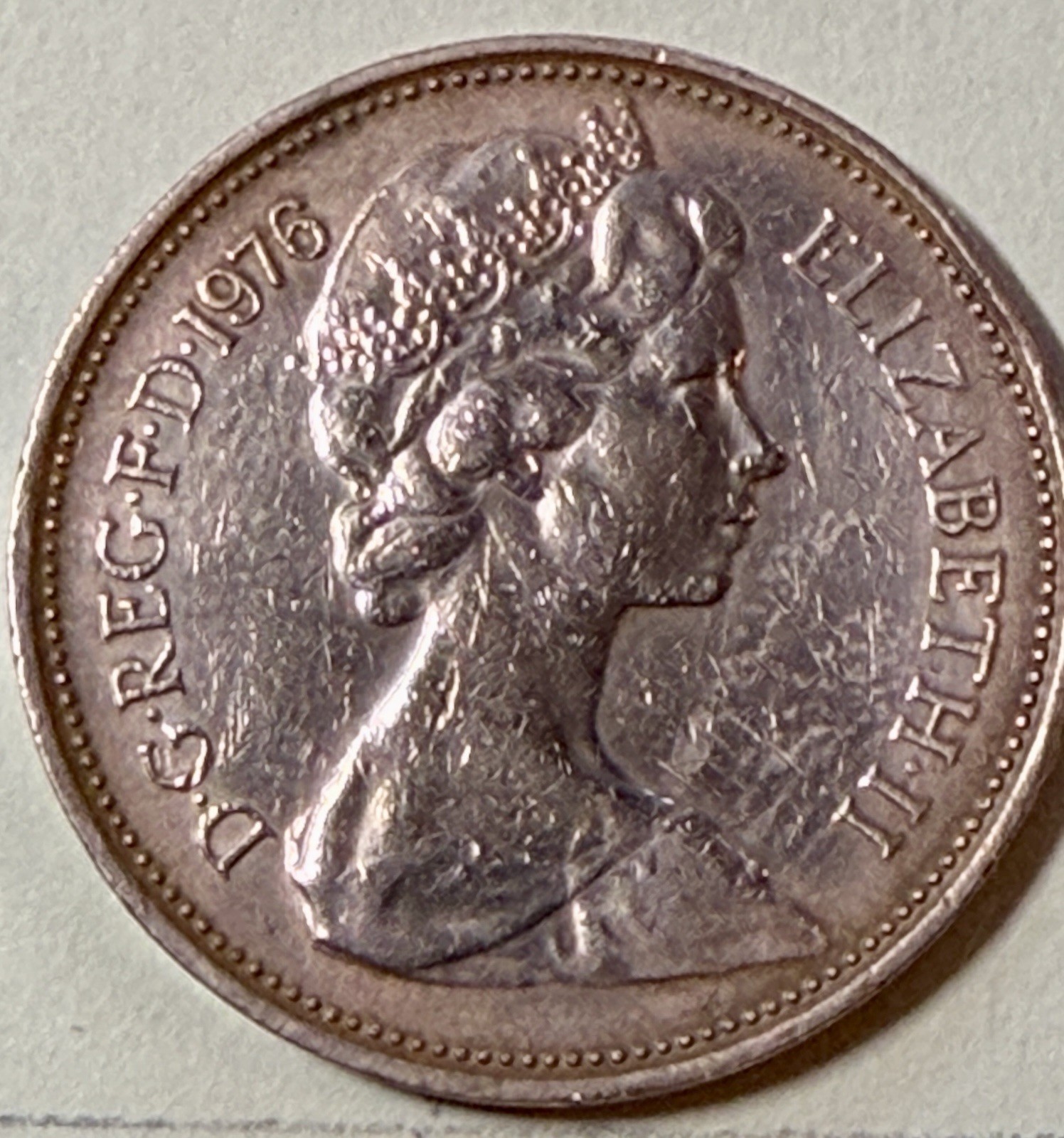 1976 New 2 Pence D.G.REG.F.D. Queen Elizabeth II First Edition