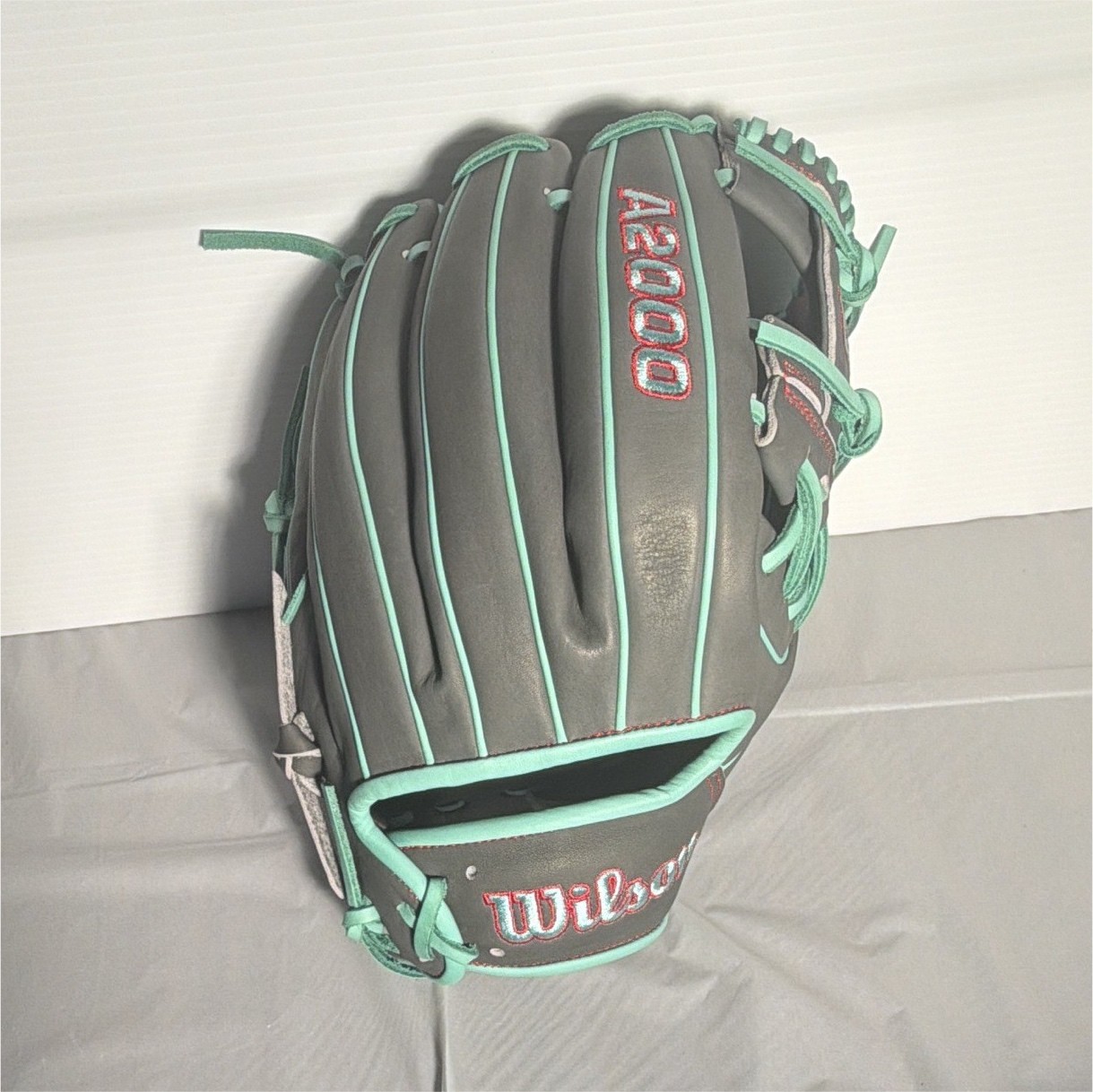 Wilson A2000 1975 11.75\