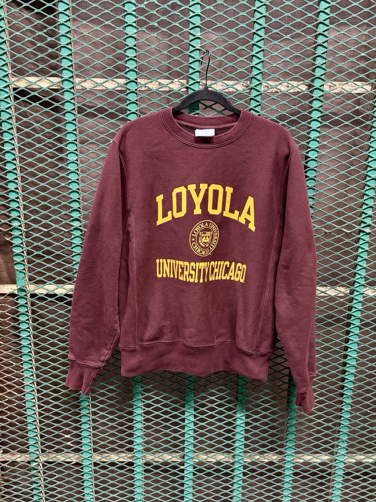 Vintage Champion Reverse Weave Sweatshirt Loyola University Chicago Size Small Vintage Champion Reverse Weave Sweatshirt Loyola University Chicago Size Small