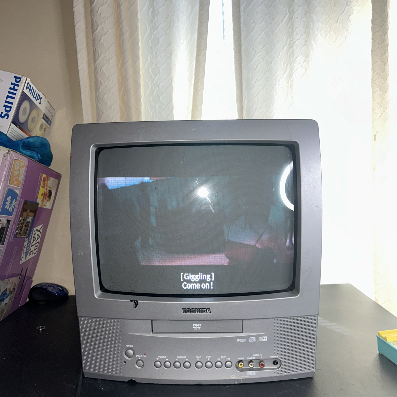 Toshiba MD13N3 13 CRT TV DVD COMBO Retro Gaming Tested/ DVD working no remote Toshiba MD13N3 13 CRT TV DVD COMBO Retro Gaming Tested/ DVD working no remote