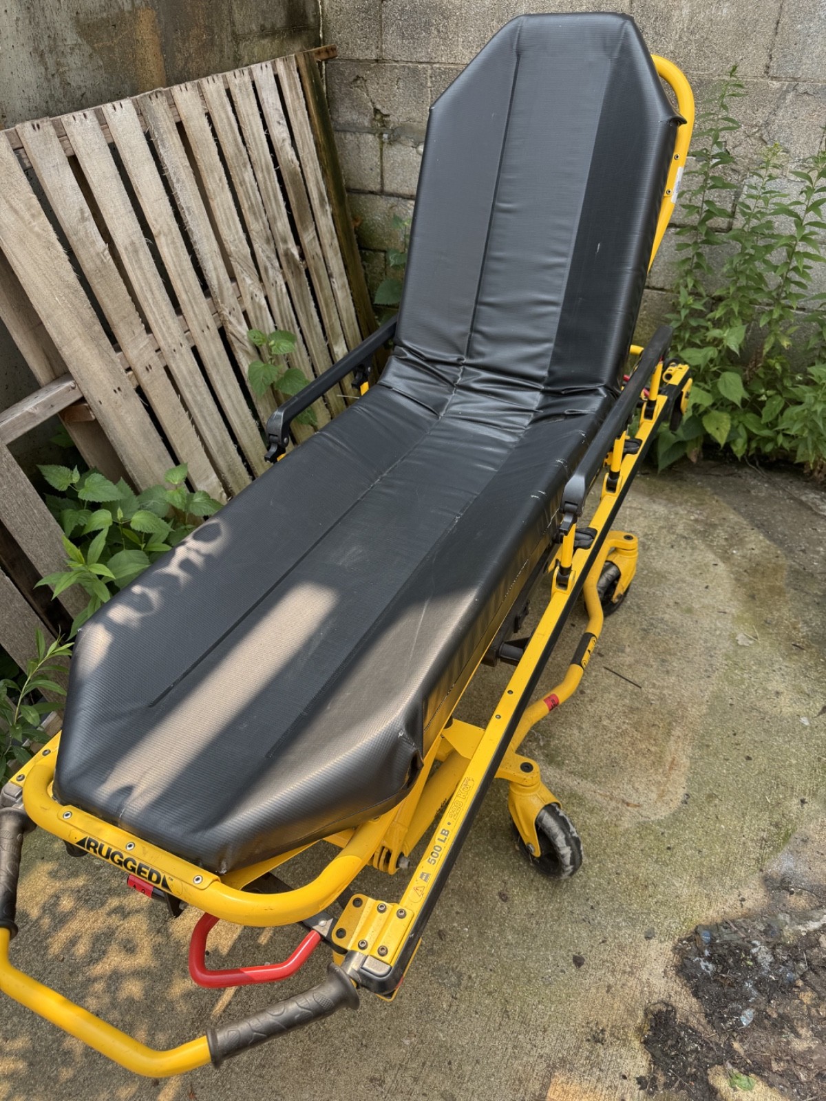 Stryker 6090 EZ-PRO — SN 990939457 (1999) Ambulance Cot ** See Other Listings ** Stryker 6090 EZ-PRO — SN 990939457 (1999) Ambulance Cot ** See Other Listings **