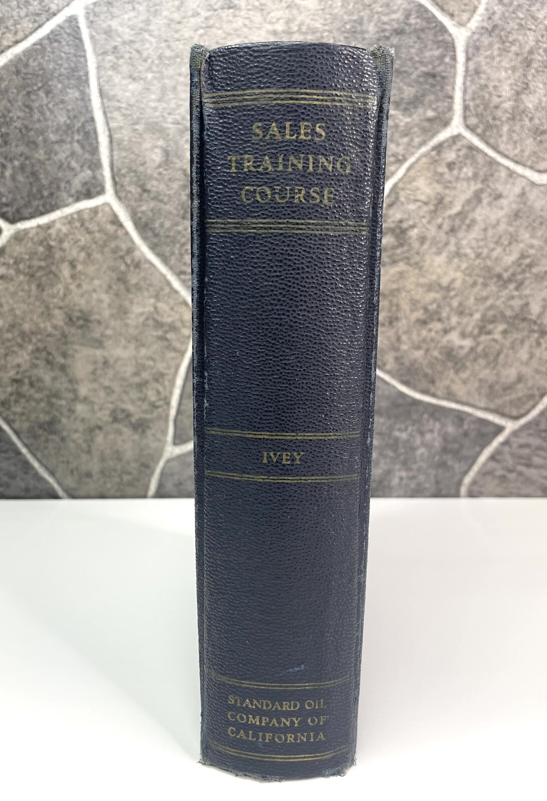 RARE 1935 Standard Oil California Sales Training Course Chevron Petroliana Book