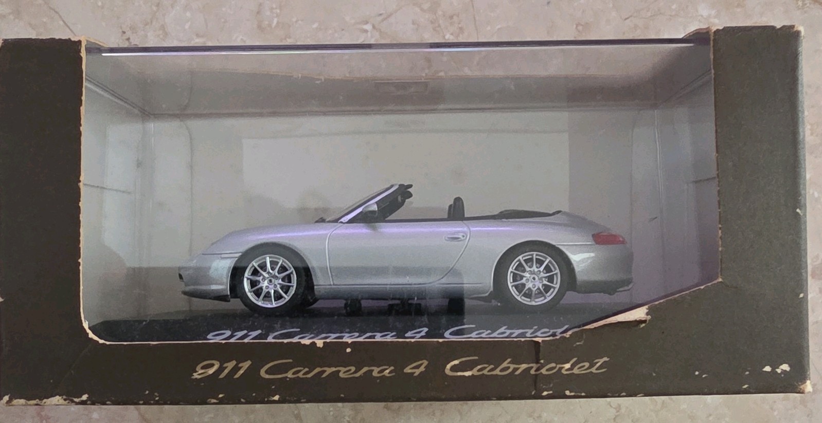1/43 Minichamps Porsche 911 Carrera 4 Cabriolet Silver 996 - Dealer Edition -New