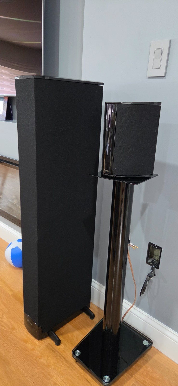 Definitive Technology SR-8040BP High End Stereo Speaker Bipolar Speaker Pair