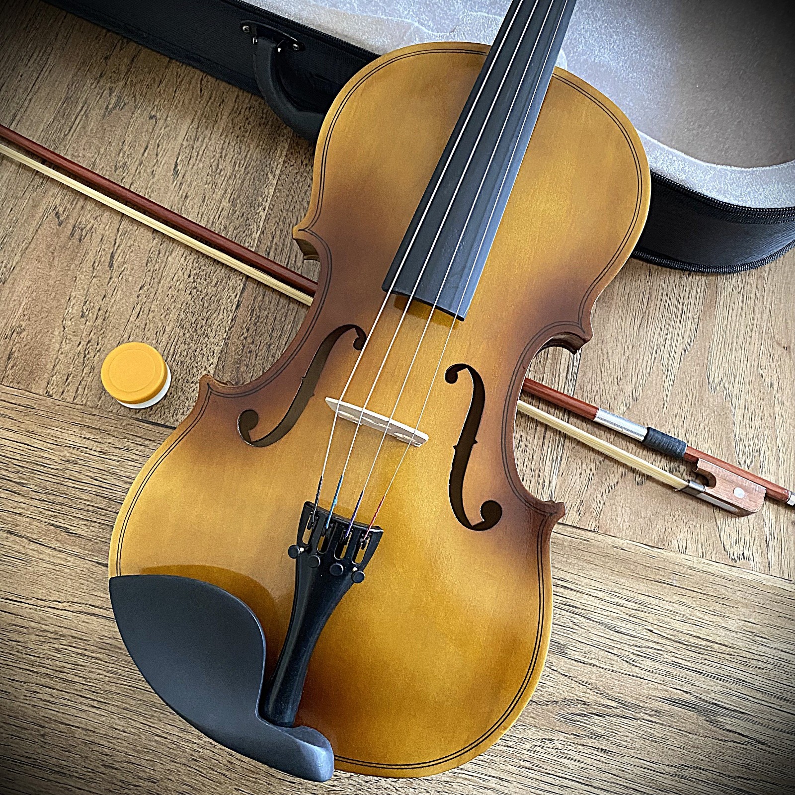 Gorgeous Solid Wood 16\