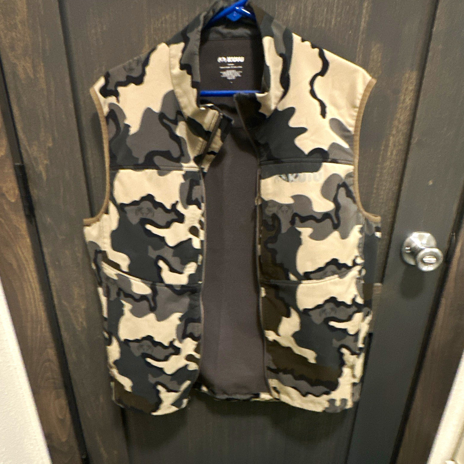 KUIU Men's L Full Zip Axis Vest Vias