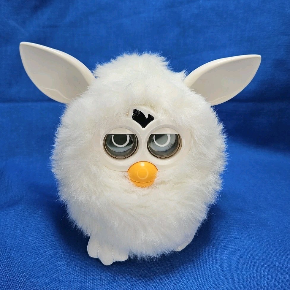 Hasbro Furby 2012 Interactive Toy White Yeti Marshmallow - Tested & Working Hasbro Furby 2012 Interactive Toy White Yeti Marshmallow - Tested & Working