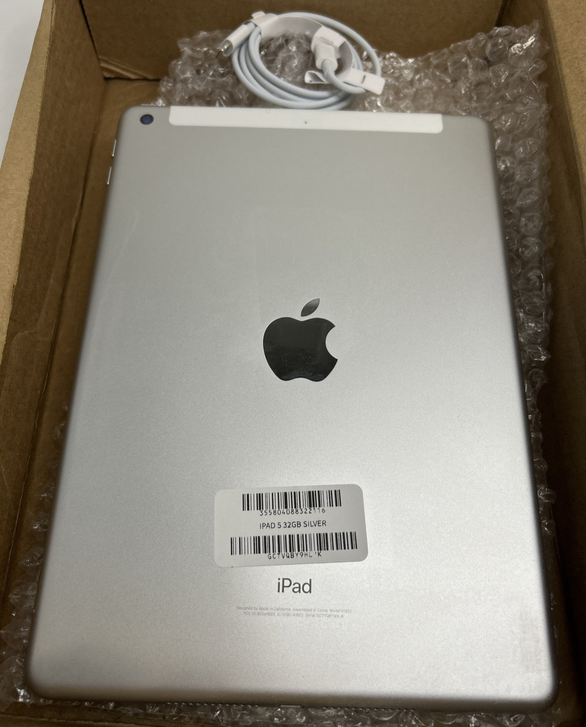 Apple iPad 5th Gen A1823 Wifi+Cell, 9.7\