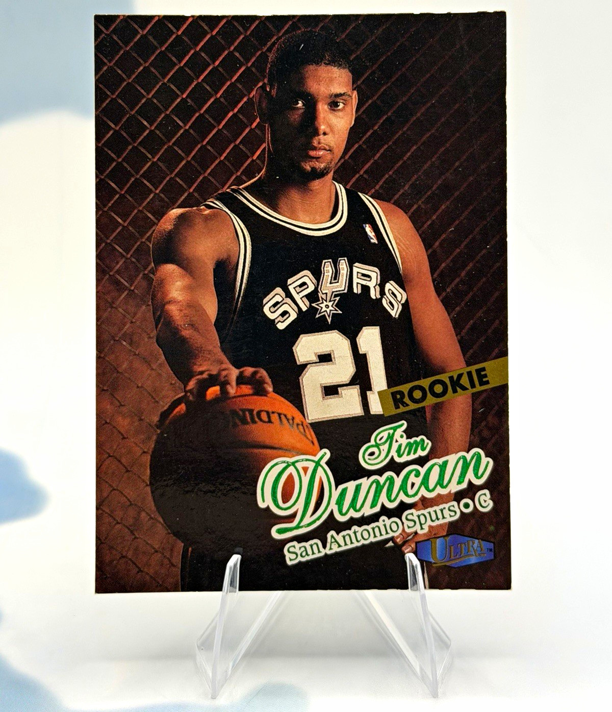 Fleer 1997-98 Fleer Ultra Tim Duncan ROOKIE Card #131 San Antonio Spurs GOAT 🥵 Fleer 1997-98 Fleer Ultra Tim Duncan ROOKIE Card #131 San Antonio Spurs GOAT 🥵