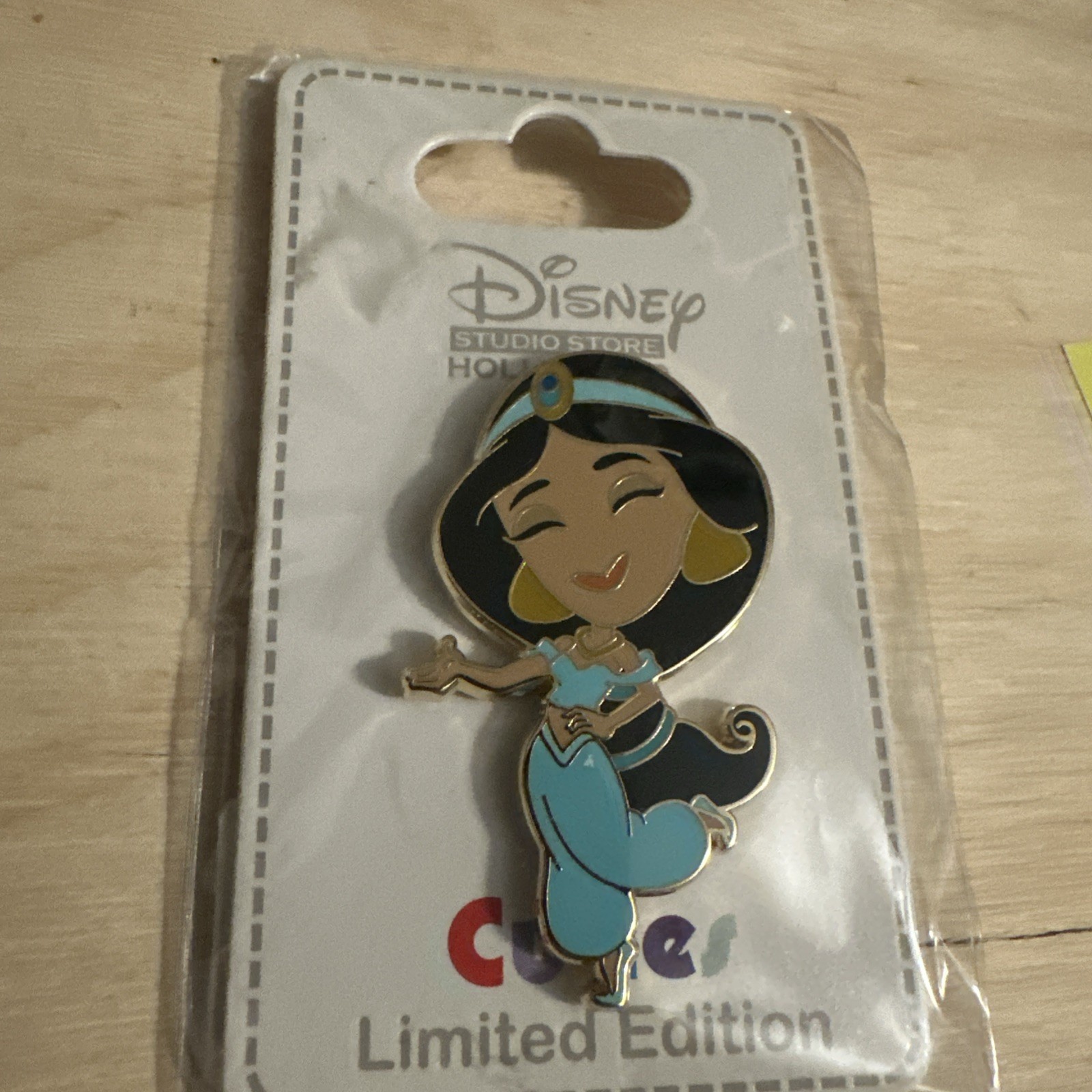 Disney DSF DSSH Princess Cutie Cuties Jasmine LE 300 Pin Disney DSF DSSH Princess Cutie Cuties Jasmine LE 300 Pin