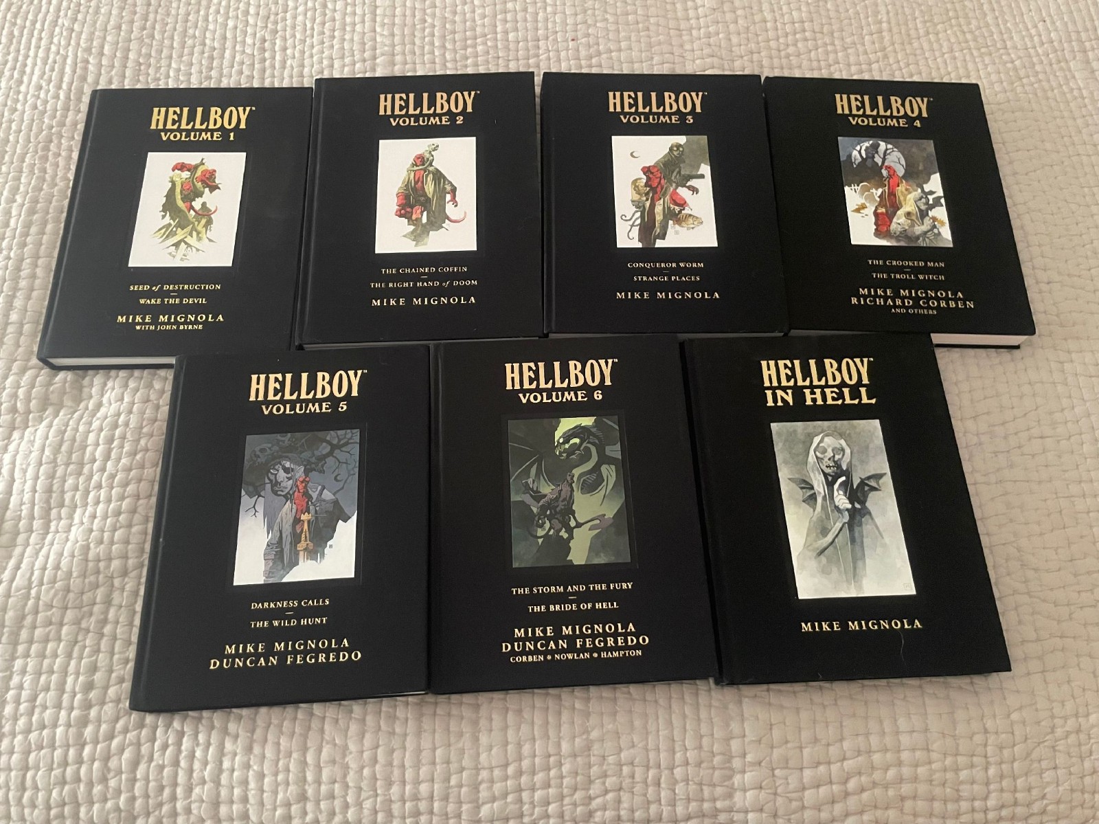Hellboy Library Editions 1-6 + Hellboy in Hell - Mike Mignolia Dark Horse Comics Hellboy Library Editions 1-6 + Hellboy in Hell - Mike Mignolia Dark Horse Comics