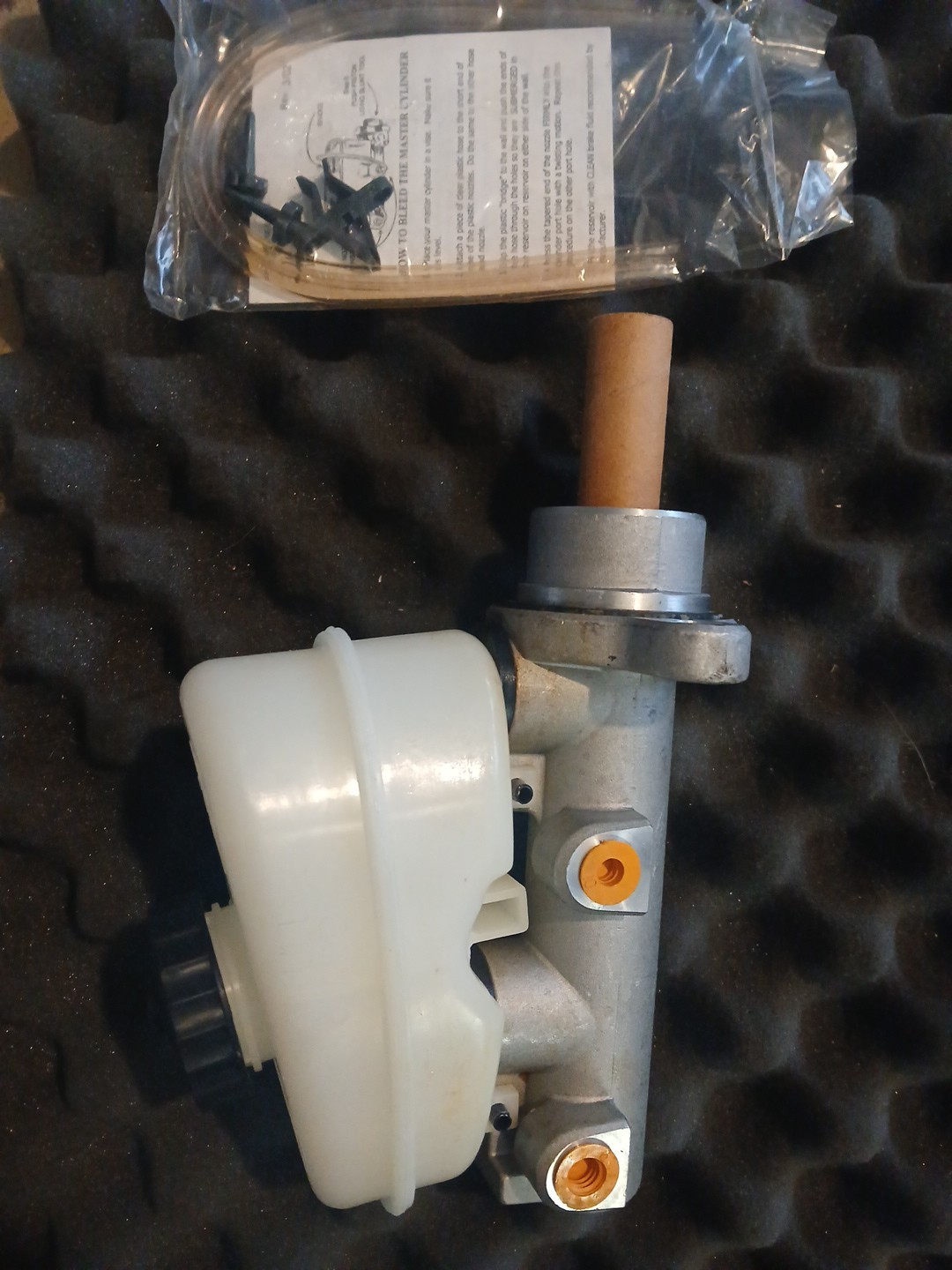 NOS Brake Master Cylinder - 1995-2002 Jeep, Plymouth, Chrystler