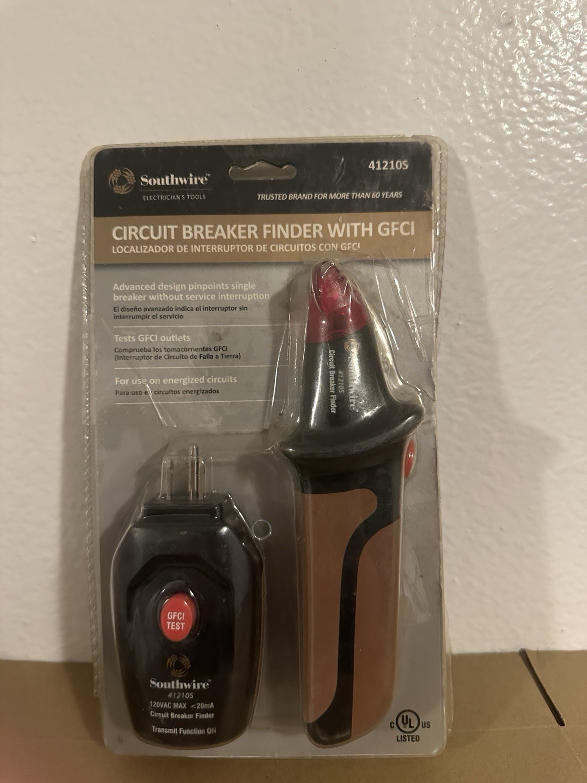 Southwire Tools & Equipment 41210S Circuit Breaker Finder Kit with GFCI Test Southwire Tools & Equipment 41210S Circuit Breaker Finder Kit with GFCI Test