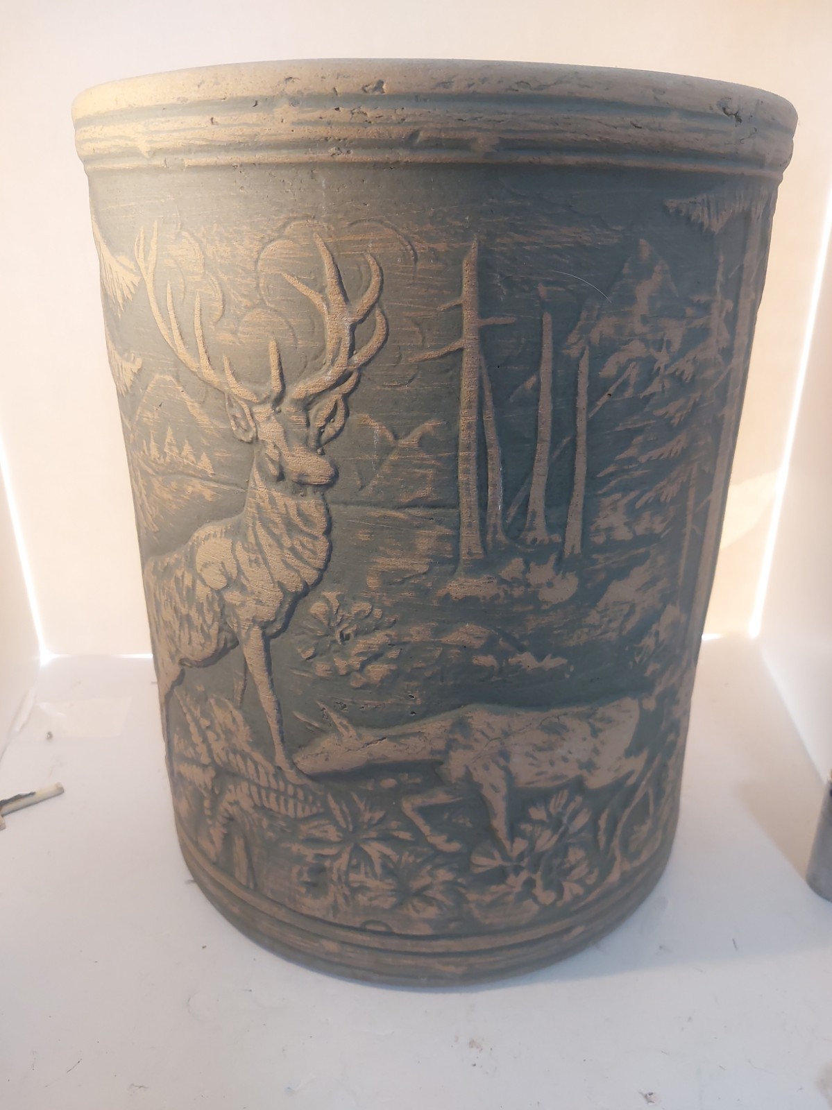 Vintage Ransbottom Roseville Large Elk Salt Jar, 15.5 Vintage Ransbottom Roseville Large Elk Salt Jar, 15.5