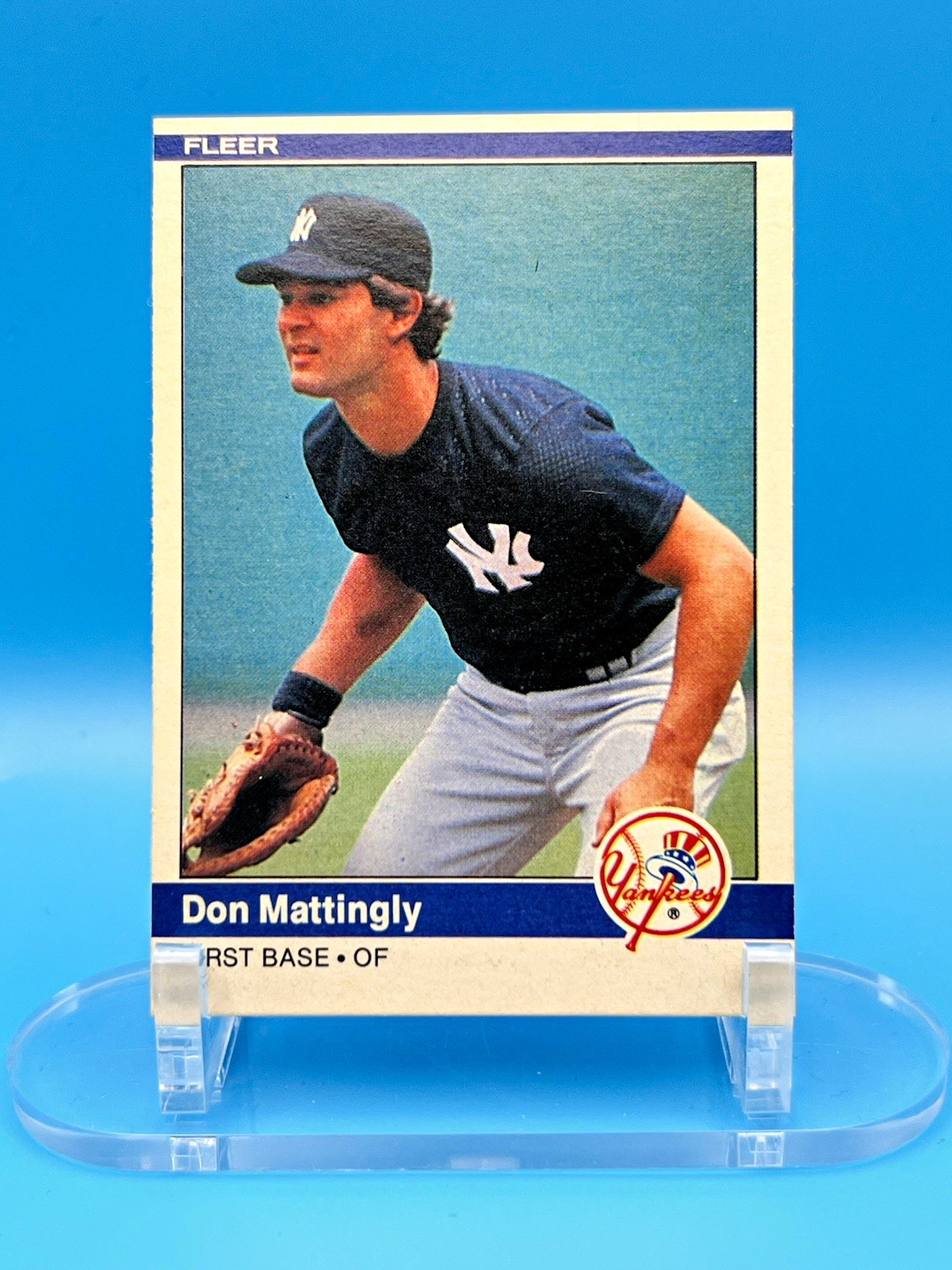 Fleer 1984 Don Mattingly New York Yankees #131 Rookie Base Set Card Fleer 1984 Don Mattingly New York Yankees #131 Rookie Base Set Card