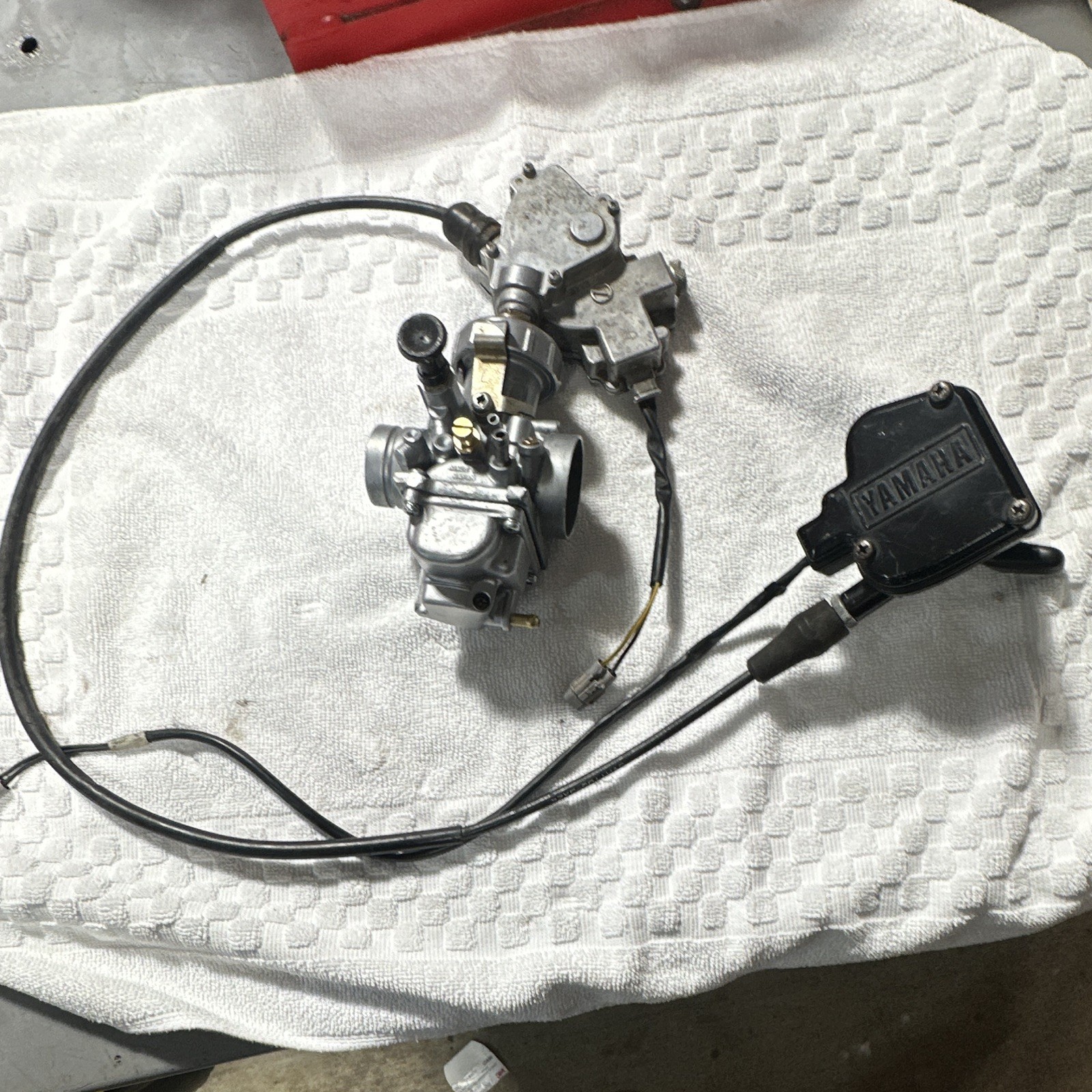 Yamaha Blaster Complete Carburetor And Some Throttle Assembly Oem Stock.