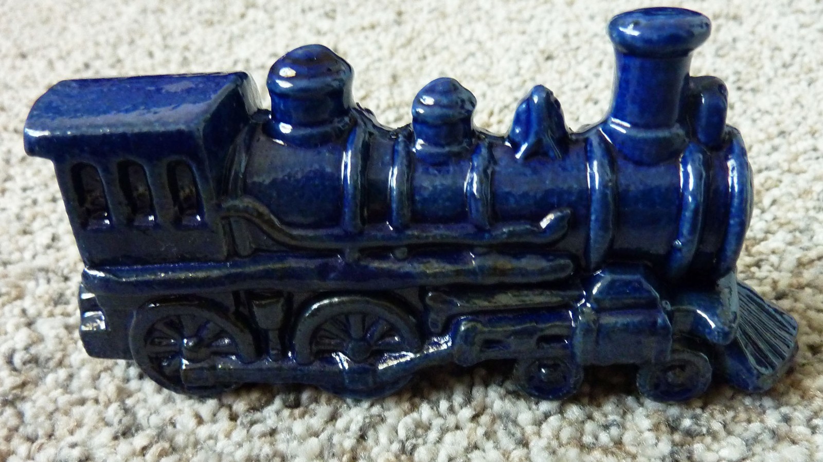Vintage Salmon Falls Stoneware Cobalt Blue Locomotive Train EngineDover, NH 1994