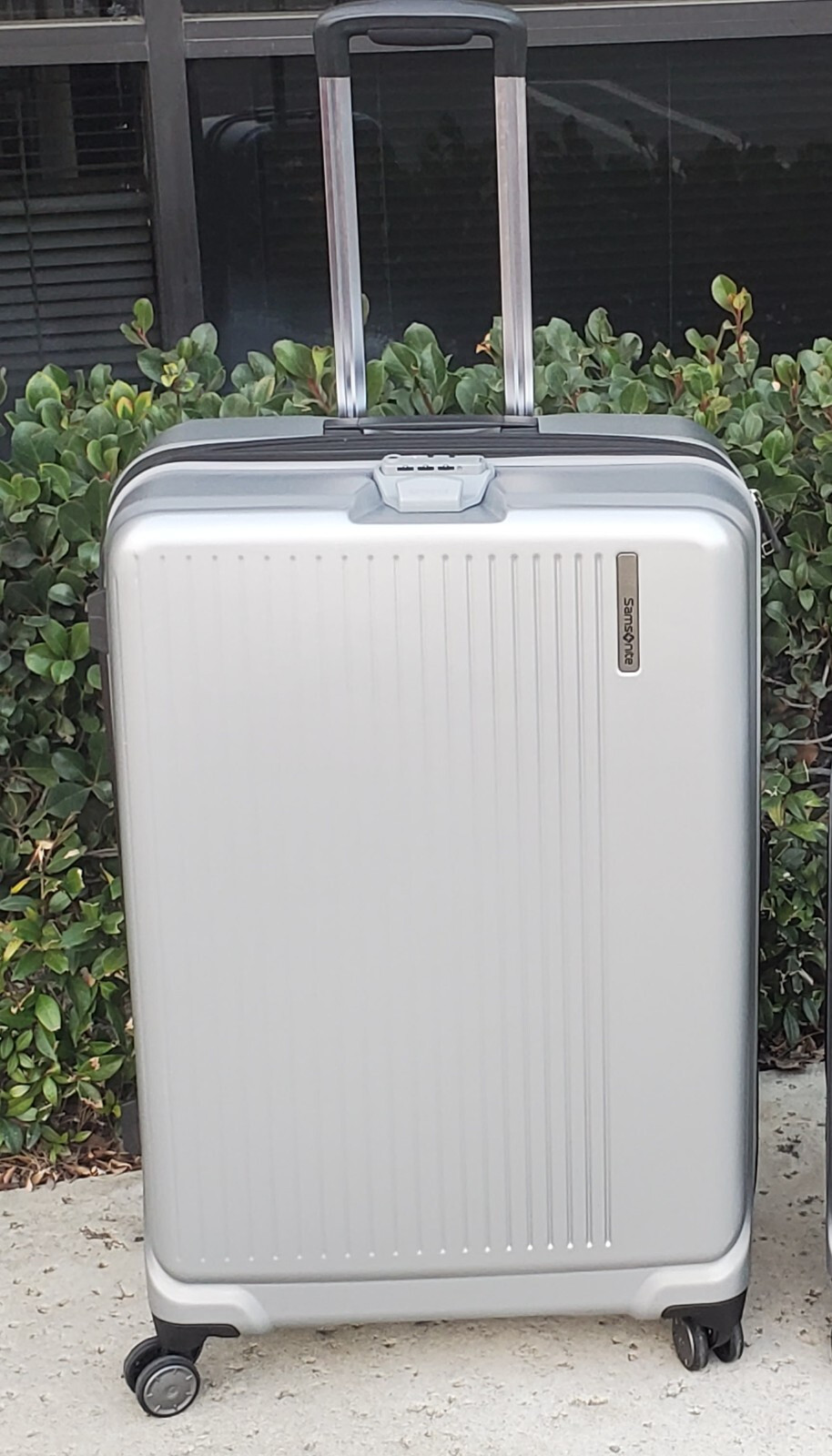 Samsonite Amplitude Hardside 29\