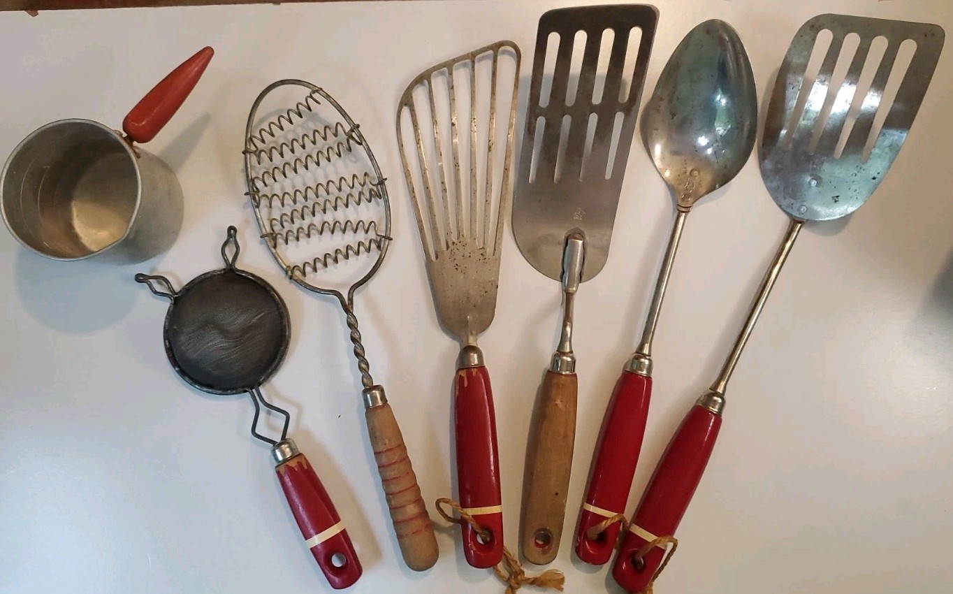 VTG Ekco A&J Red Wood Handle Kitchen Utensil Lot 7 Spatula Masher Strainer Cup