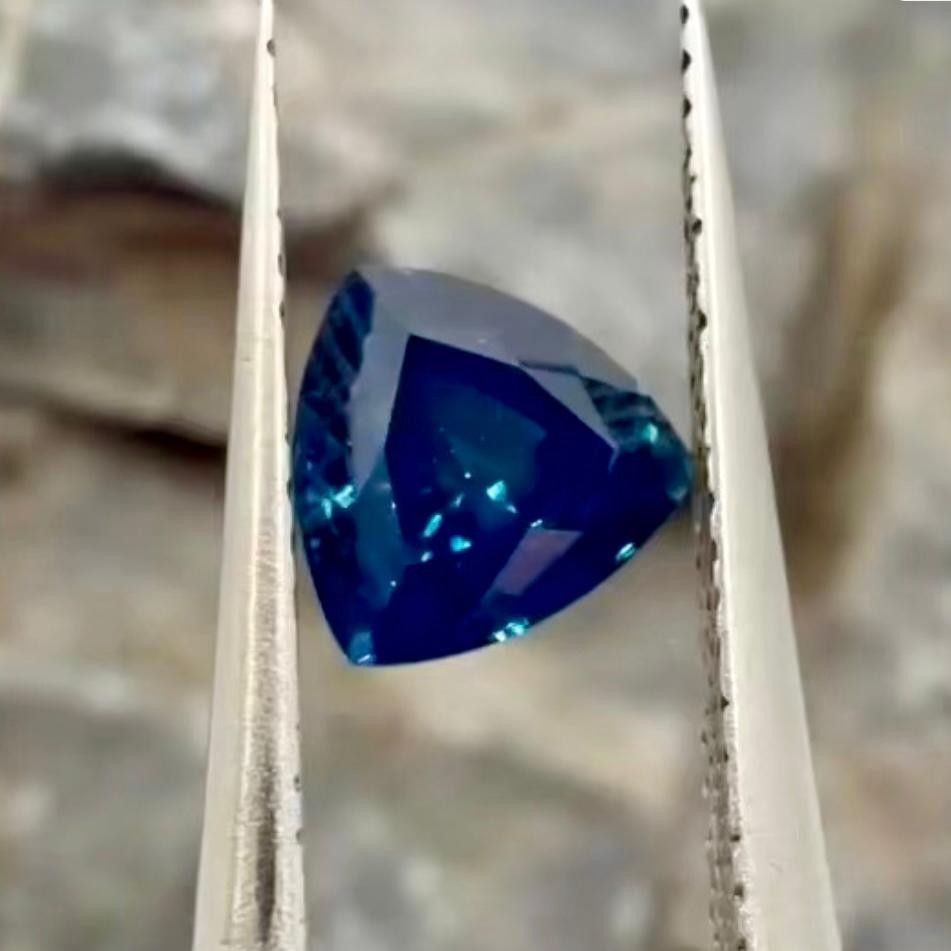 GFCO Certified 0.84Ct Natural Unheated Cornflower Blue Sapphire