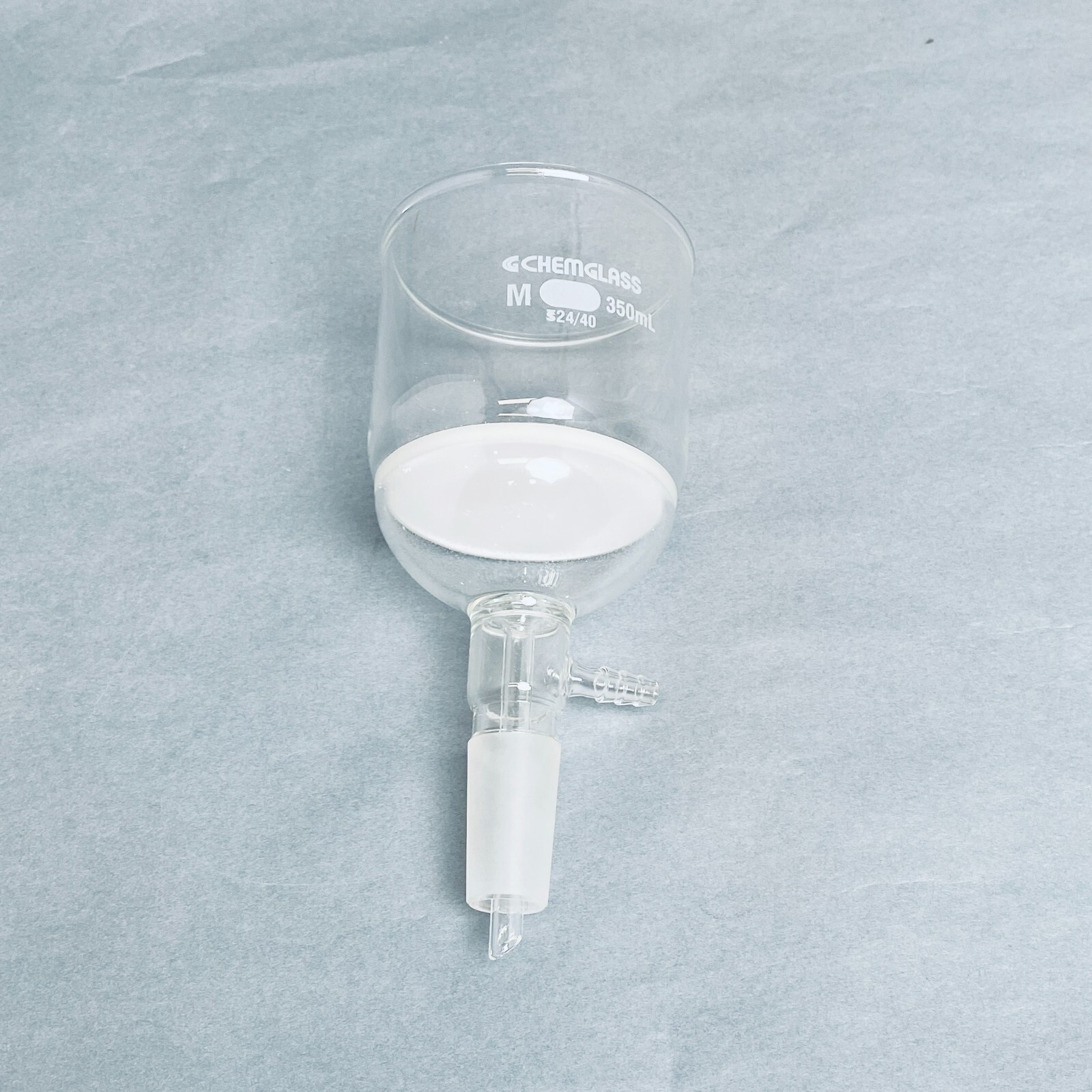 Chemglass Buchner Filter Funnel 350 ml 24/40 Vacuum Assembly Medium Frit Chemglass Buchner Filter Funnel 350 ml 24/40 Vacuum Assembly Medium Frit