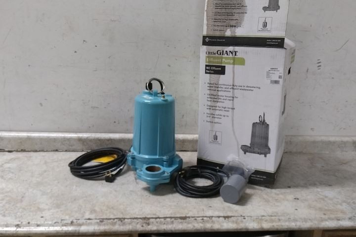 Little Giant 620223 1 HP 3450 RPM 208-230VAC 90 Ft Max Head Effluent Pump
