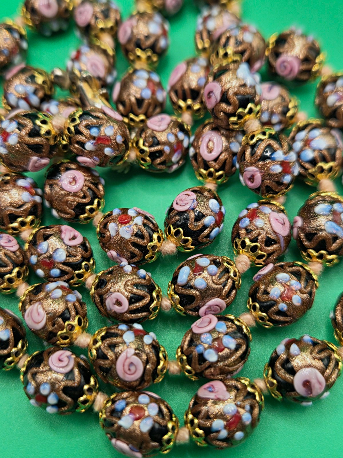 Vintage Venetian Wedding Cake Beaded Necklace Floral Pink Gold Tone Box Clasp Vintage Venetian Wedding Cake Beaded Necklace Floral Pink Gold Tone Box Clasp