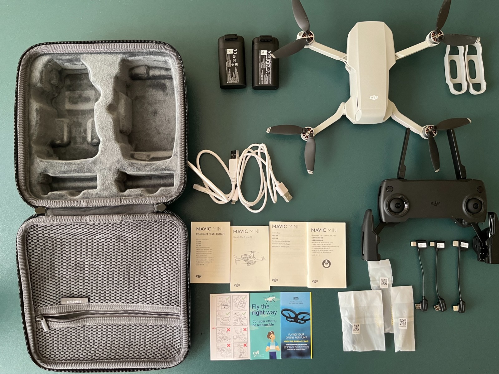 DJI Mavic Mini Drone Bundle w/ Controller, 2 Batteries, Case, & More - Excellent DJI Mavic Mini Drone Bundle w/ Controller, 2 Batteries, Case, & More - Excellent