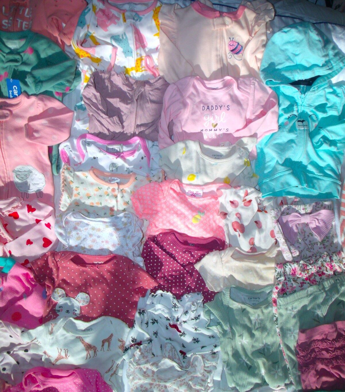 Tons of Adorable Baby Girl Clothes lot sz 6-9 mostly new without tag