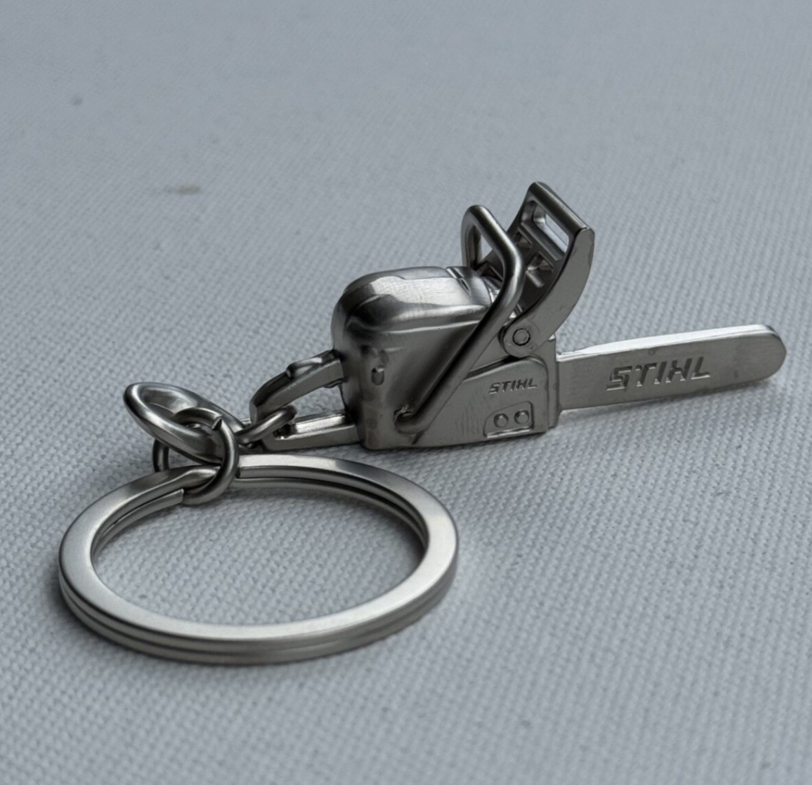 STIHL Original Metal Chainsaw Keyring Keychain Saw 04209600008