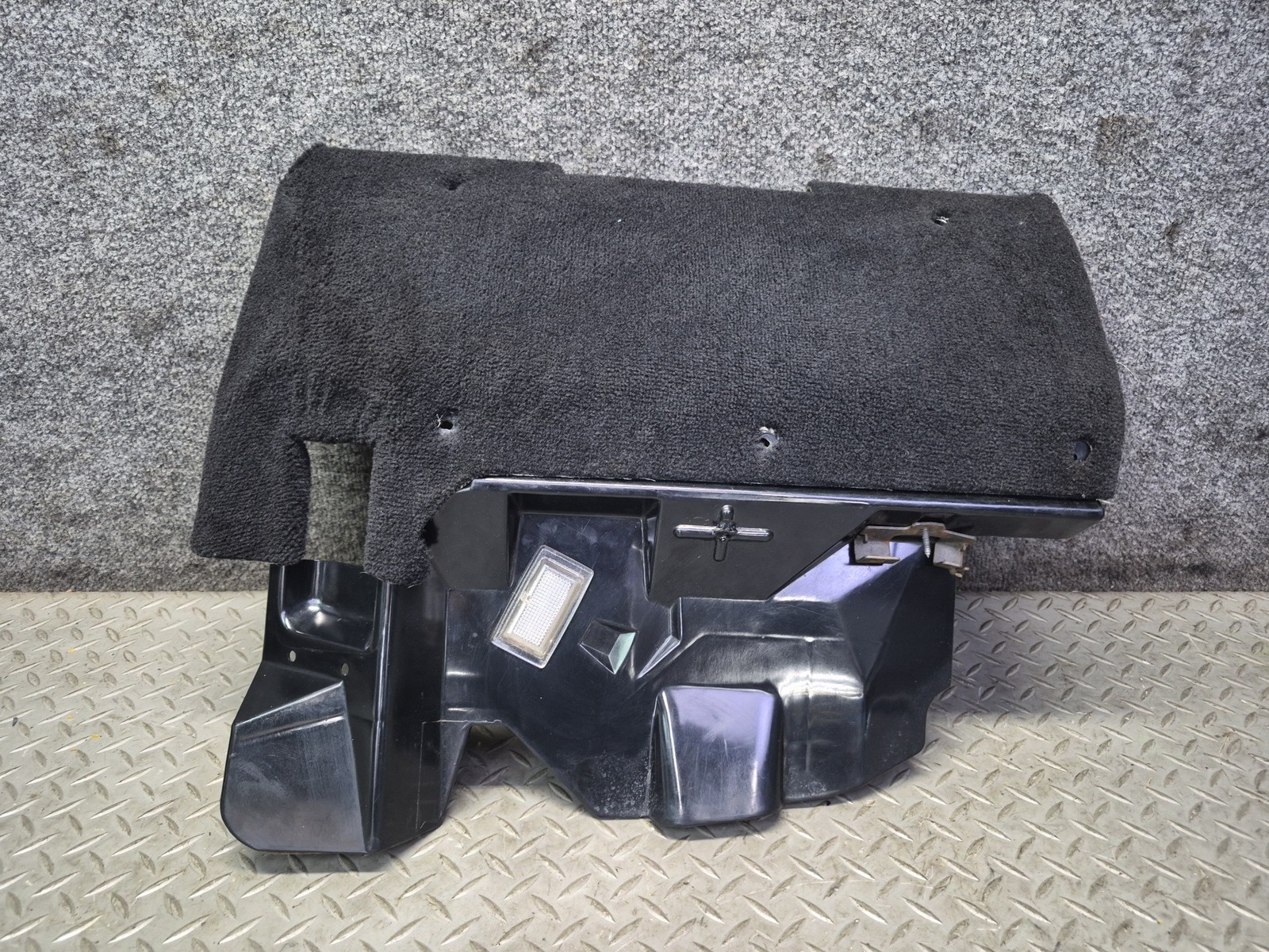 94-96 CHEVROLET CORVETTE C4 FRONT LEFT UNDER DASH LOWER KNEE TRIM PANEL OEM