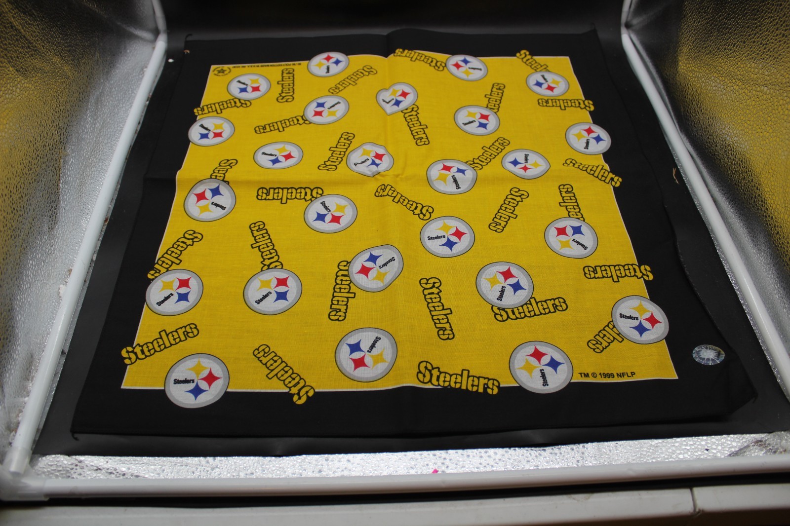 vintage 90s Pittsburgh Steelers NFL black and yellow football bandana vintage 90s Pittsburgh Steelers NFL black and yellow football bandana