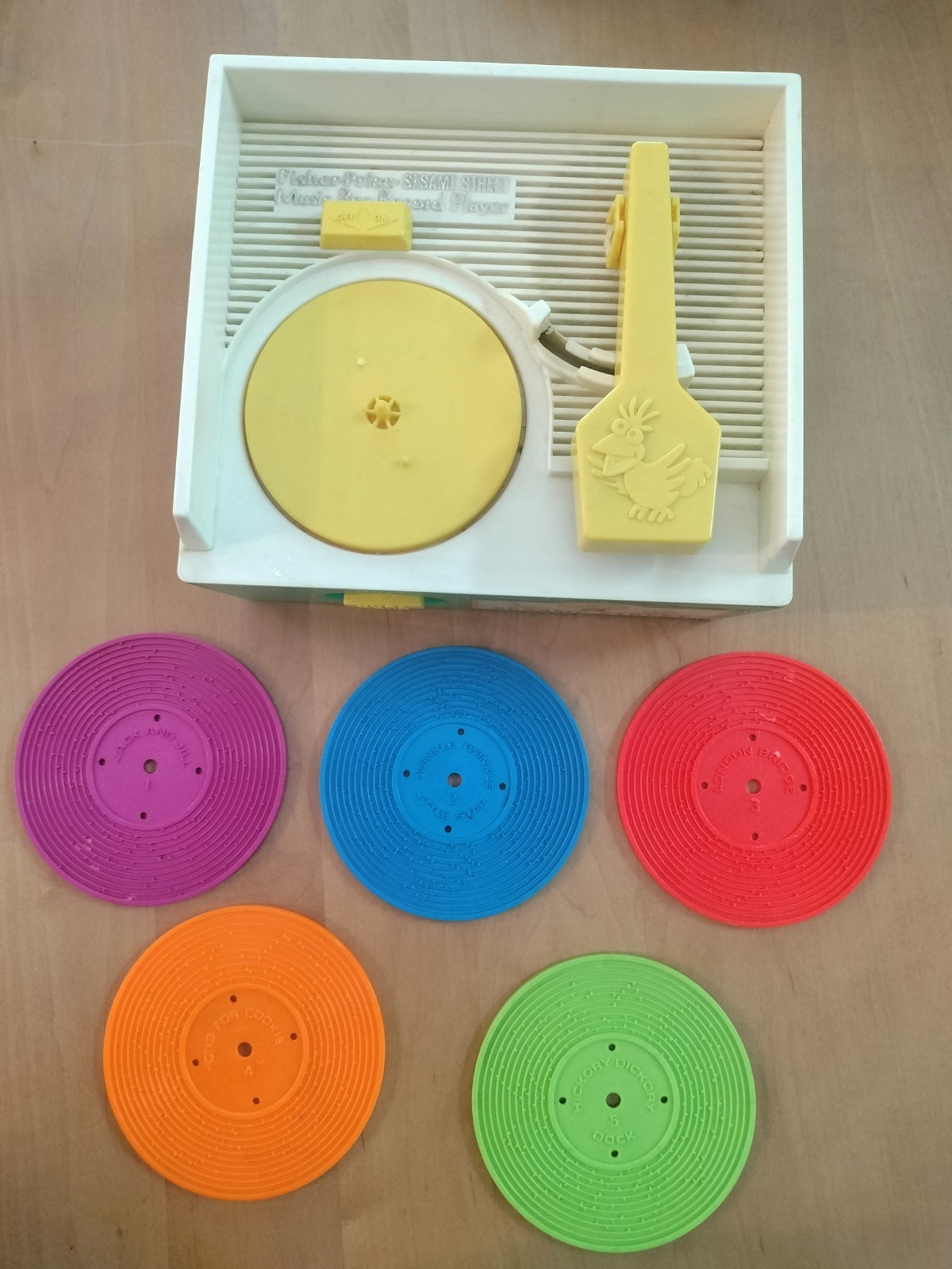 Vintage 1984 Fisher Price Sesame Street Music Box Record Player 5 Records WORKS Vintage 1984 Fisher Price Sesame Street Music Box Record Player 5 Records WORKS