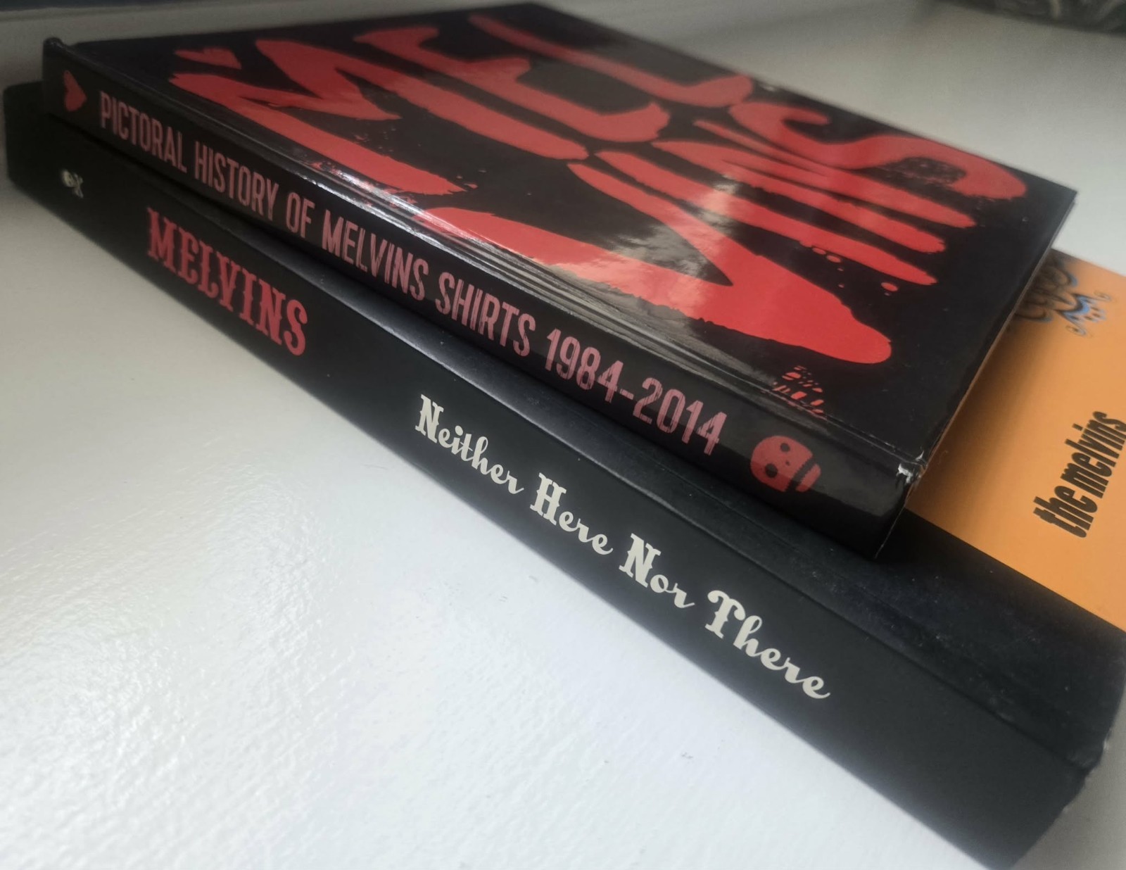 Rare Hardcover Pictoral History Of Melvins Shirts 1984-2014 #86/99 X2 Book Lot Rare Hardcover Pictoral History Of Melvins Shirts 1984-2014 #86/99 X2 Book Lot